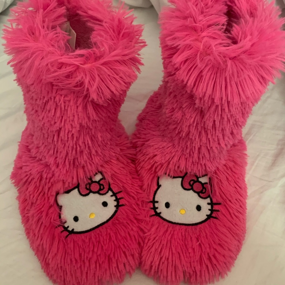 rare cute pink Hello Kitty slipper booties